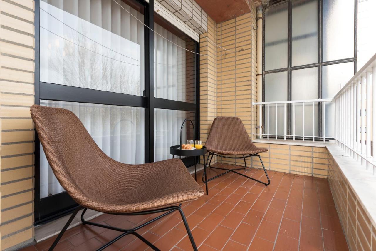 Lovelystay - Newly Decorated 2Br Flat With Free Parking Vila Nova de Gaia Exteriör bild