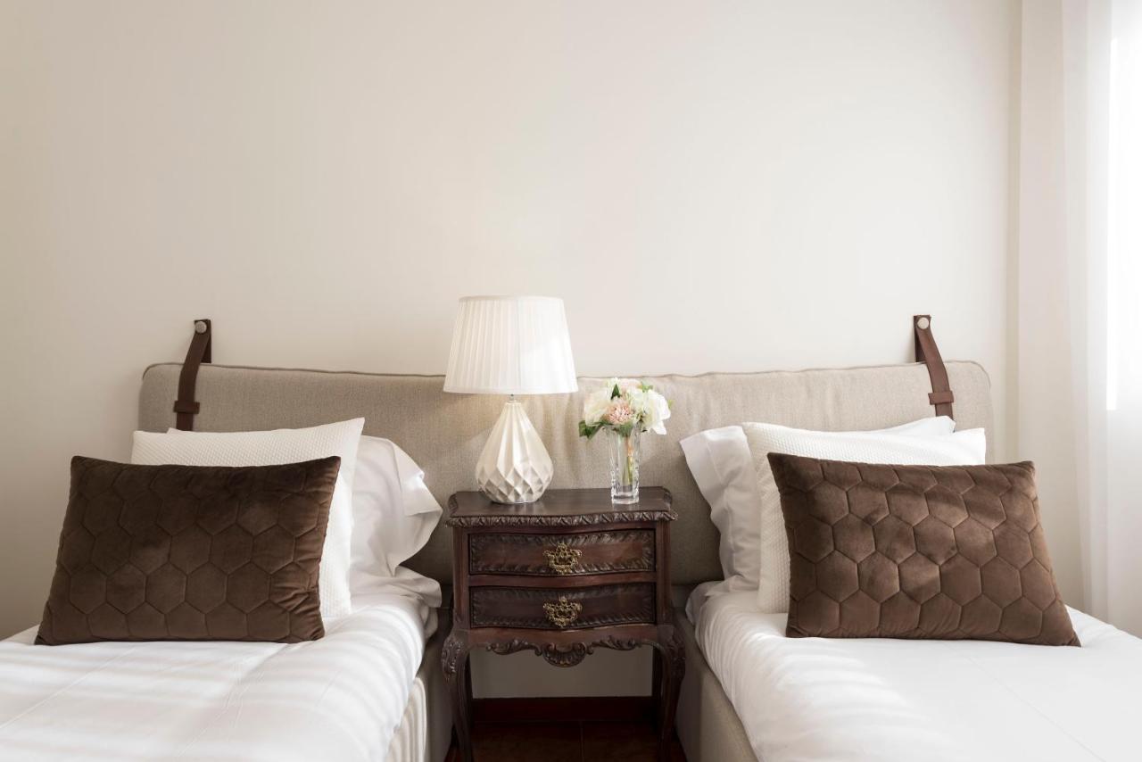 Lovelystay - Newly Decorated 2Br Flat With Free Parking Vila Nova de Gaia Exteriör bild